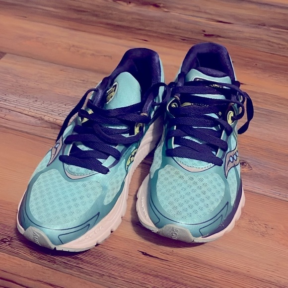 Saucony women’s size 7 - Picture 2 of 6